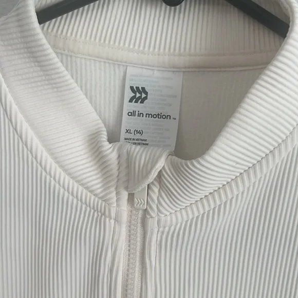 All in Motion Active Jacket - Girls XL 14 - Picture 2 of 5